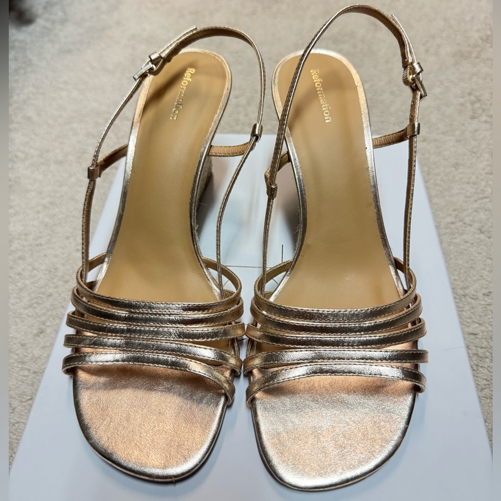 Elegant Gold Women's Sandals - Reformation - 8.5